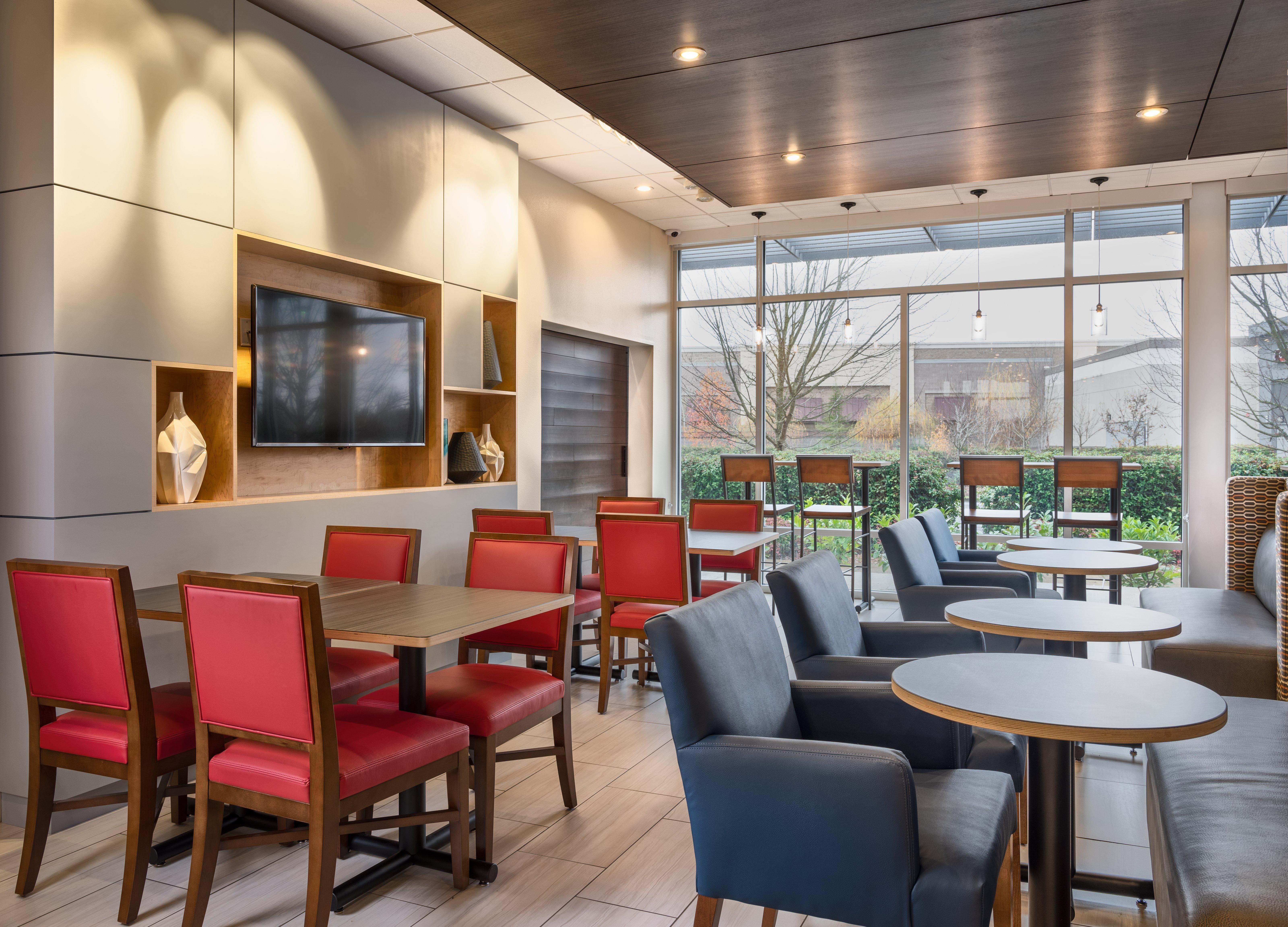 Holiday Inn Express&Suites Salem North - Keizer, an IHG Hotel Exterior foto